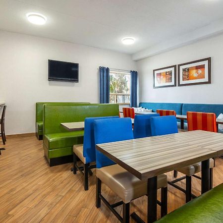 Comfort Inn & Suites Barrie Esterno foto