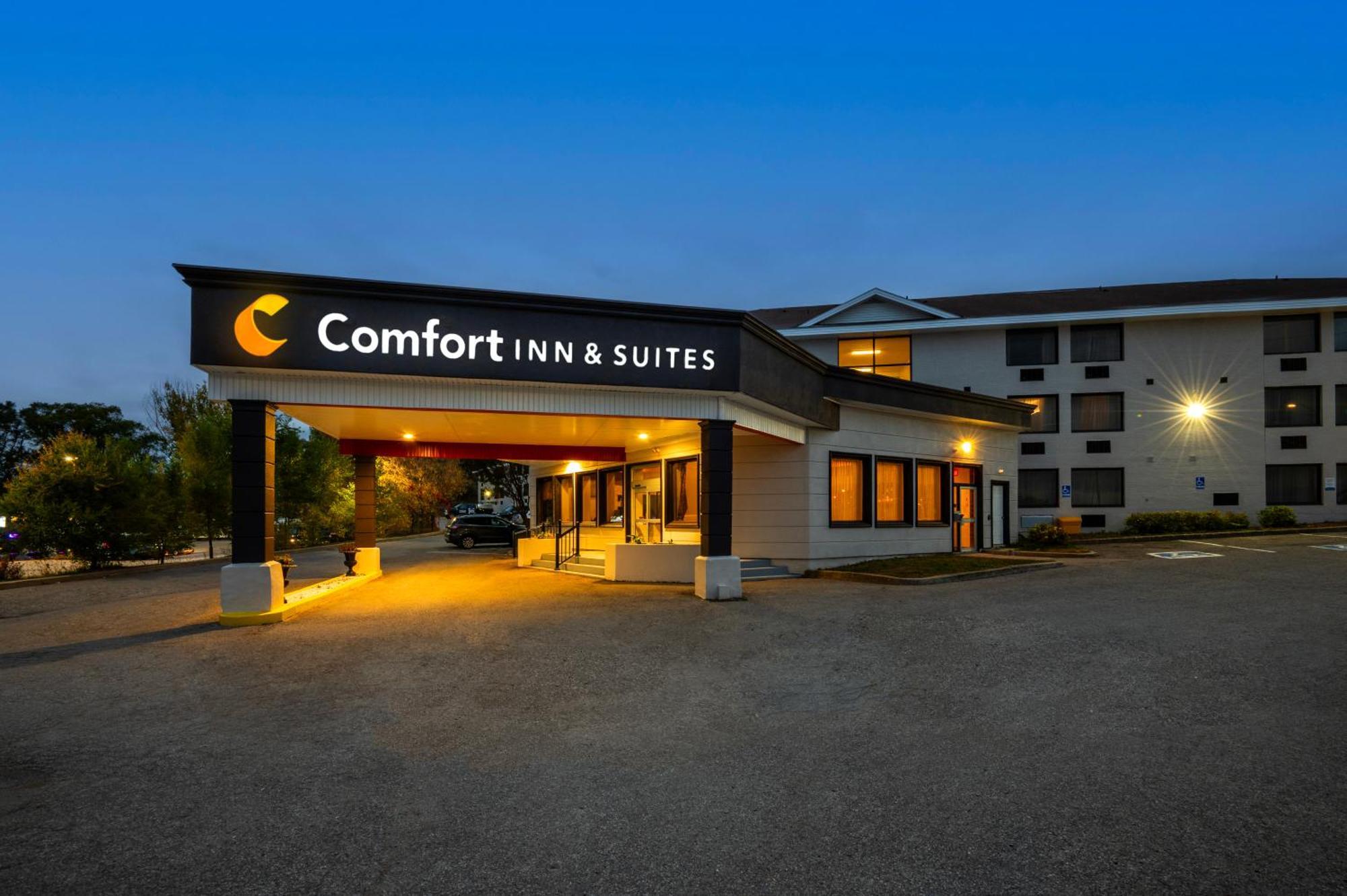 Comfort Inn & Suites Barrie Esterno foto