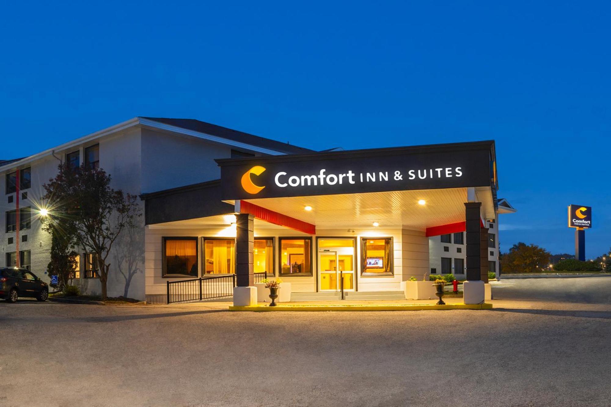 Comfort Inn & Suites Barrie Esterno foto