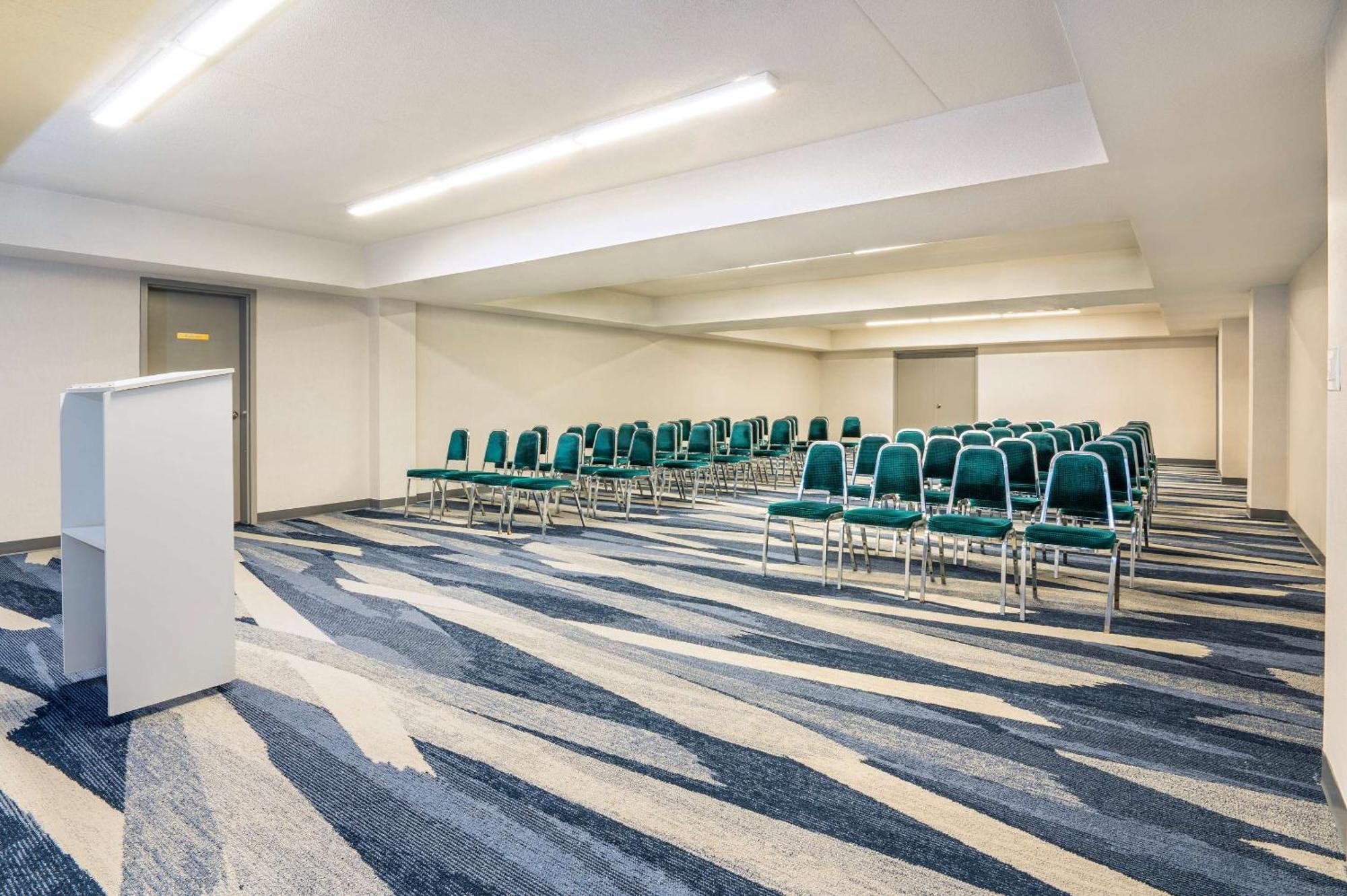 Comfort Inn & Suites Barrie Esterno foto