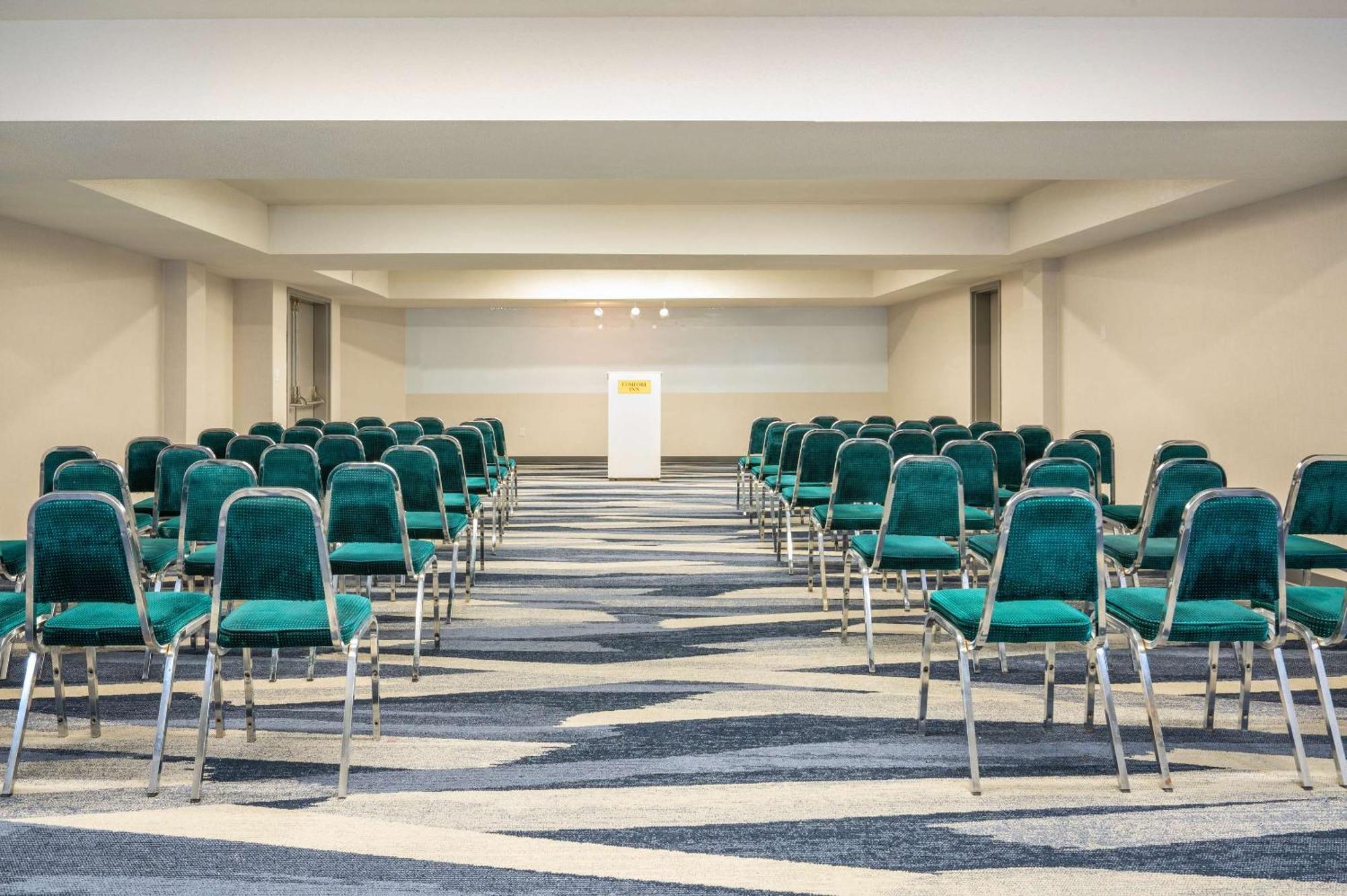 Comfort Inn & Suites Barrie Esterno foto