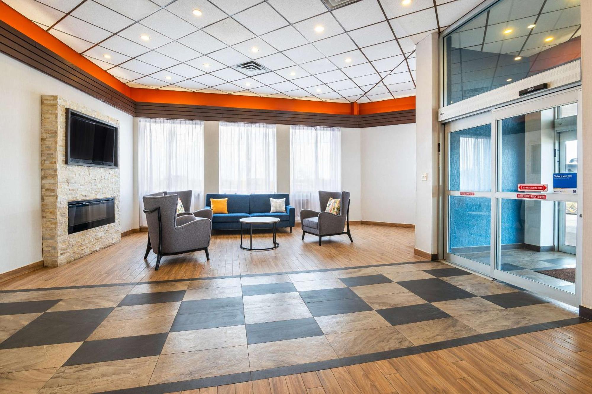 Comfort Inn & Suites Barrie Esterno foto