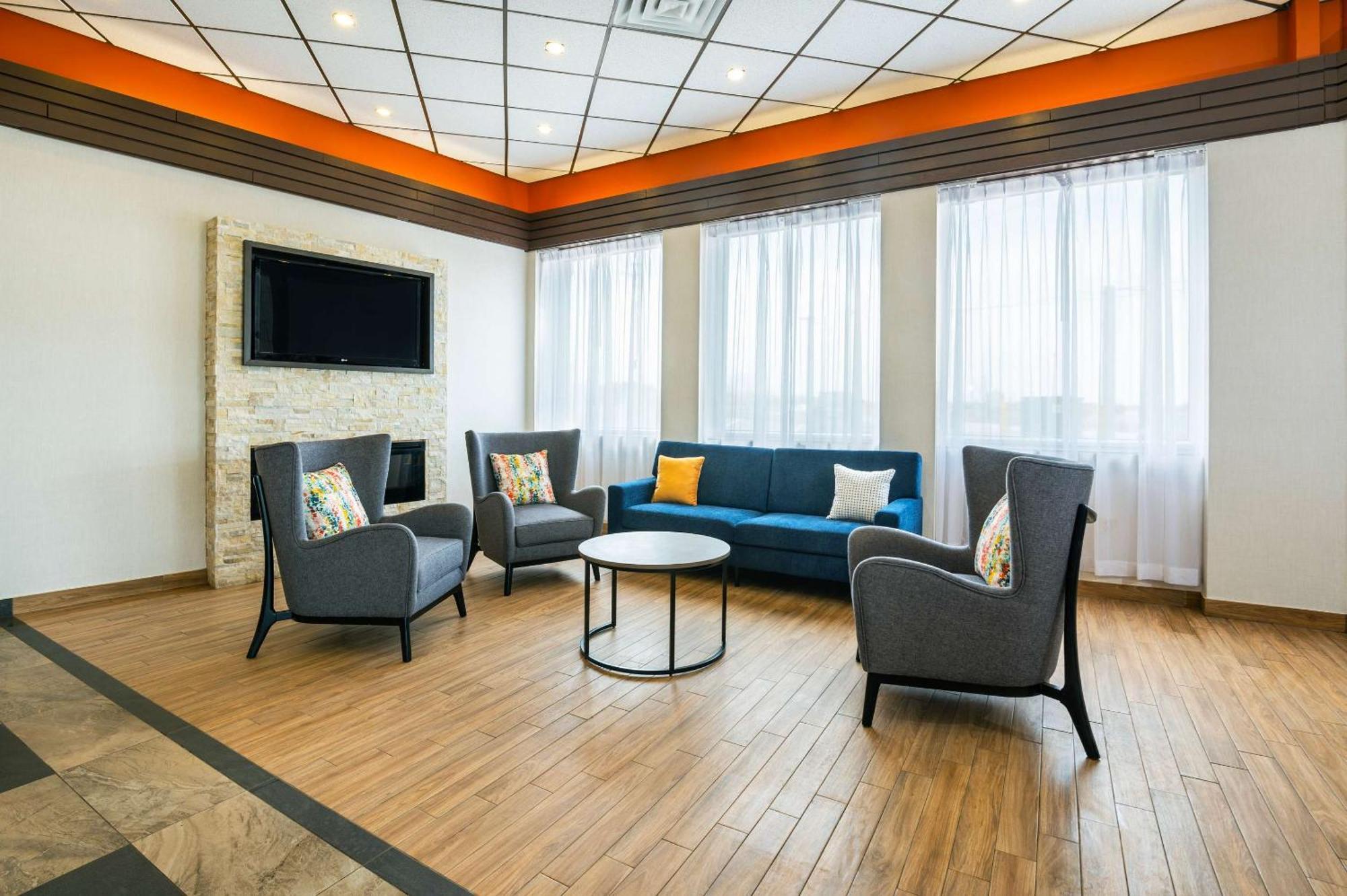 Comfort Inn & Suites Barrie Esterno foto